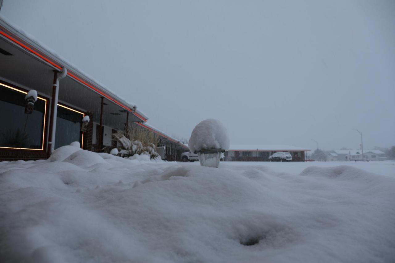 Raine Motel Valentine Dış mekan fotoğraf